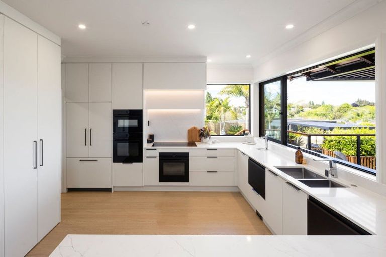 Photo of property in 27 Dalethorpe Avenue, Fairfield, Hamilton, 3214