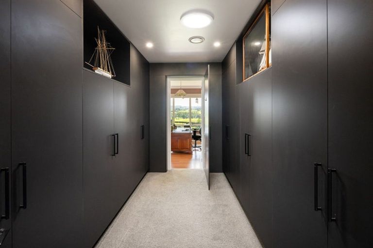 Photo of property in 300 Grove Road, Te Pahu, Hamilton, 3285