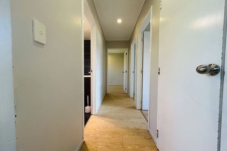 Photo of property in 1/7 Elvira Place, Ranui, Auckland, 0612