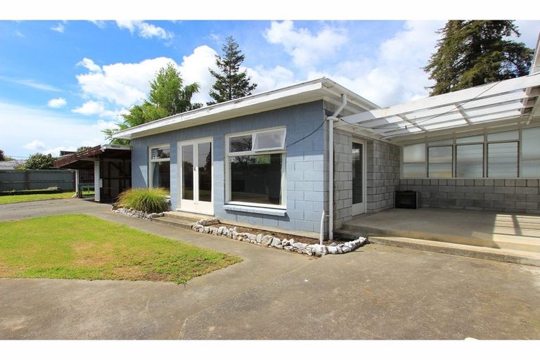 Photo of property in 9 Eltham Road, Blenheim, 7201