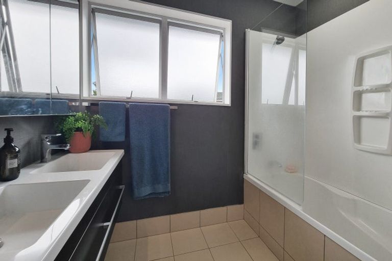 Photo of property in 410 Pukehangi Road, Pomare, Rotorua, 3015