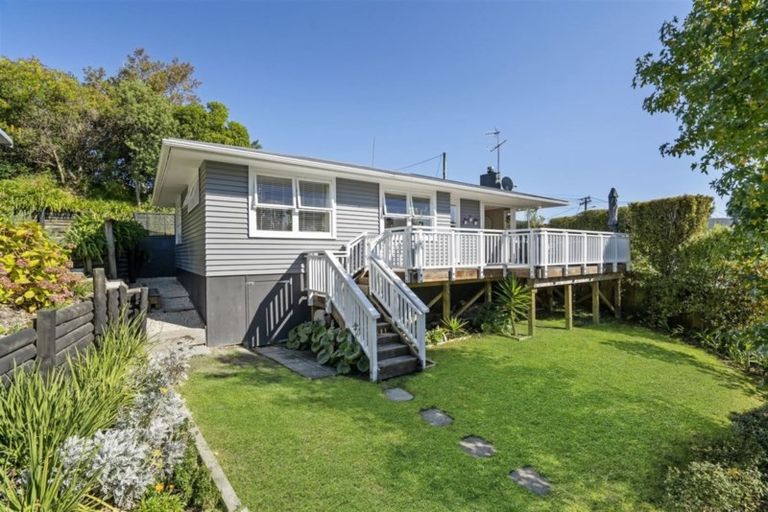 Photo of property in 3 Catrina Avenue, Birkenhead, Auckland, 0626