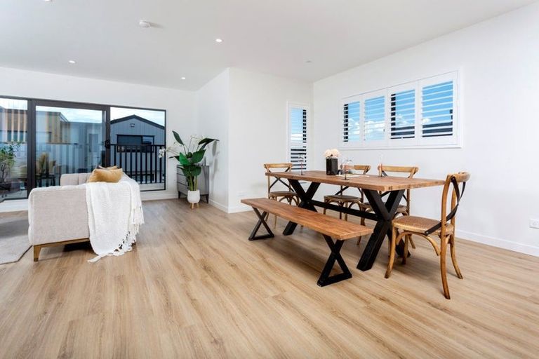 Photo of property in 2 Irwin Lane, Windsor Park, 0632