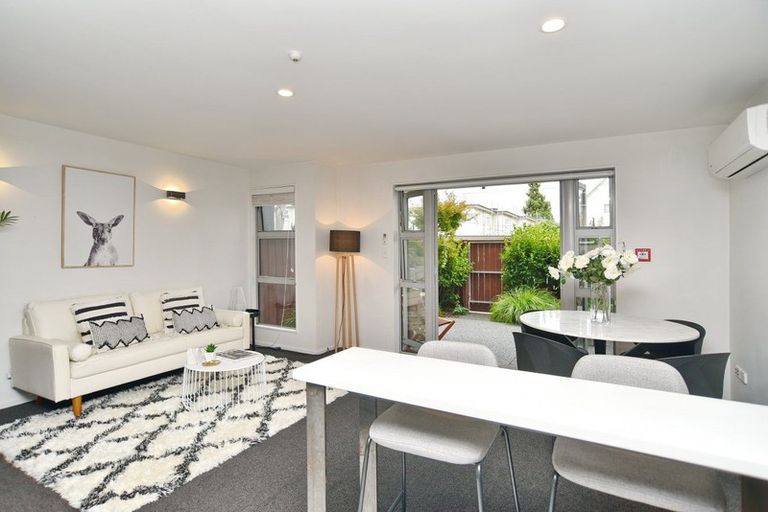 Photo of property in 2/136 Salisbury Street, Christchurch Central, Christchurch, 8013
