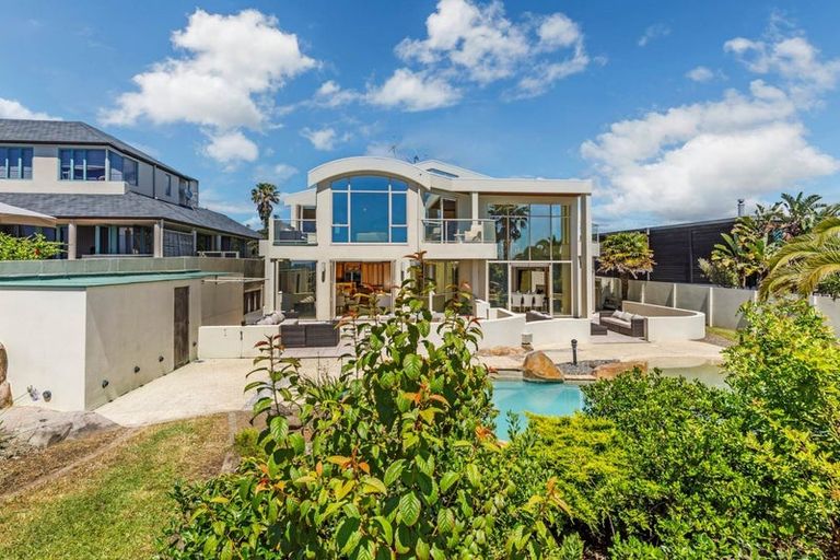 Photo of property in 5 Gilberd Place, Torbay, Auckland, 0630