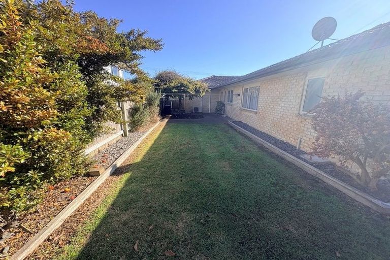 Photo of property in 28 Arataki Road, Havelock North, 4130