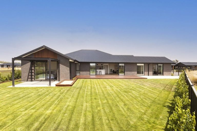 Photo of property in 14 Godley Place, Woodend, 7610