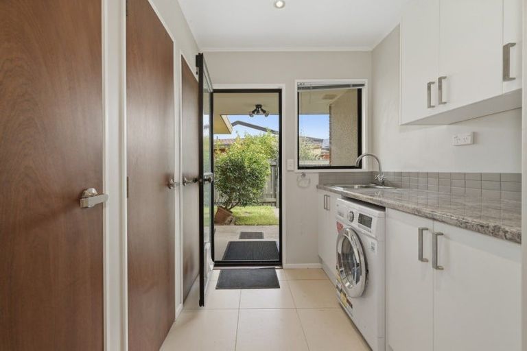 Photo of property in 35 Clivedene Street, Matua, Tauranga, 3110