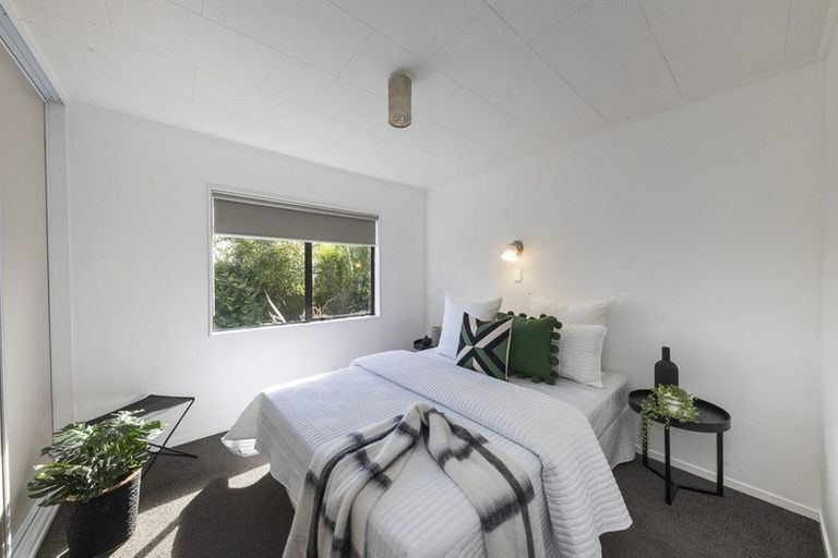Photo of property in 19 Leander Place, Milson, Palmerston North, 4414