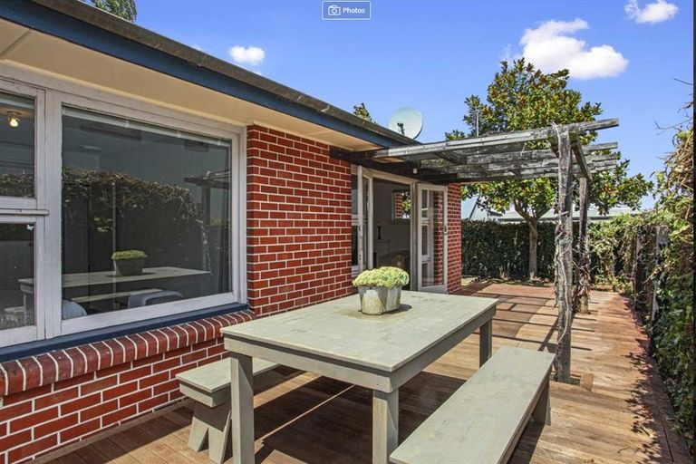 Photo of property in 3/84 Holly Road, St Albans, Christchurch, 8014