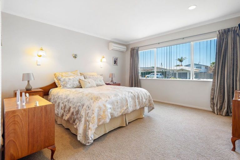 Photo of property in 28 Ngahere Street, Otumoetai, Tauranga, 3110