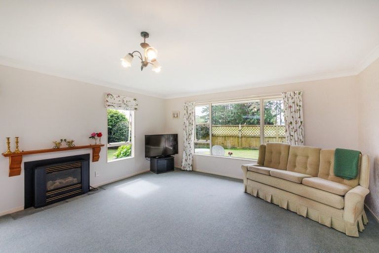 Photo of property in 34 Washington Parade, Milson, Palmerston North, 4414