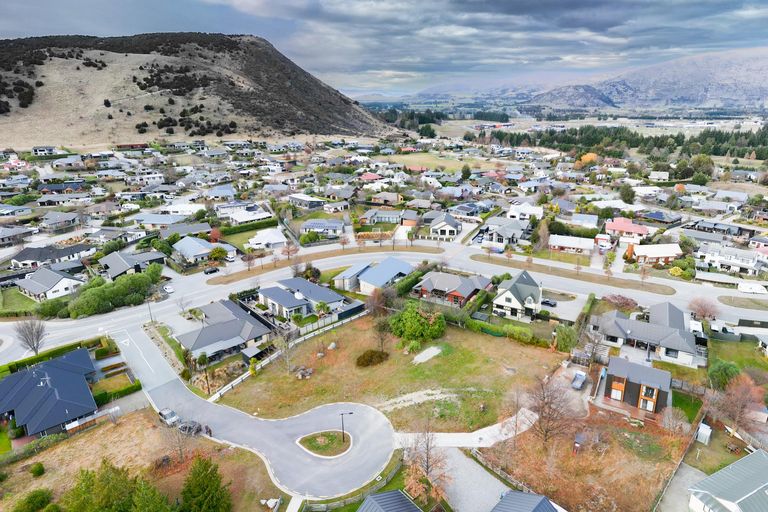 Photo of property in 7 Greenwood Lane, Wanaka, 9305