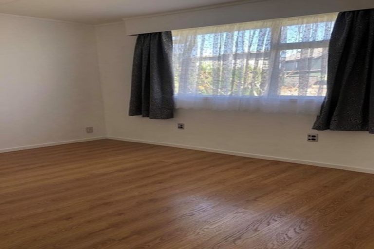 Photo of property in 184/84a Greenslade Crescent, Northcote, Auckland, 0627