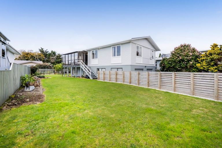 Photo of property in 49 Nevada Drive, Merrilands, New Plymouth, 4312