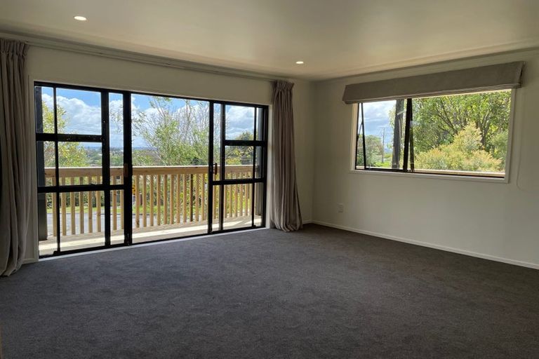 Photo of property in 84a/2 Avonleigh Road, Green Bay, Auckland, 0604