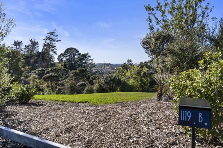 Photo of property in 1119b Whangaparaoa Road, Tindalls Beach, Whangaparaoa, 0930