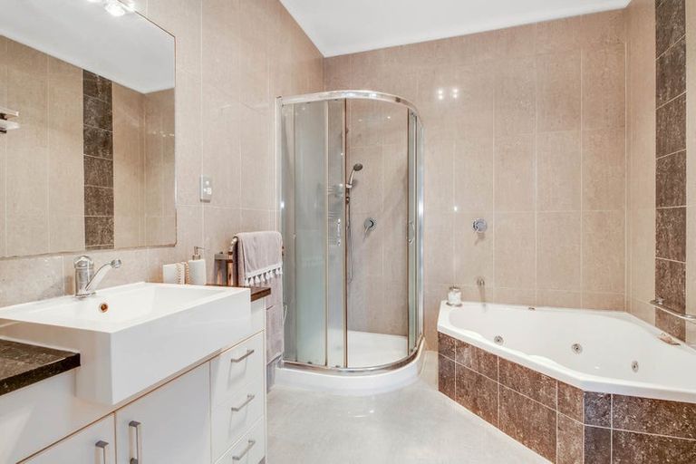 Photo of property in 58 Bass Road, Albany, Auckland, 0632