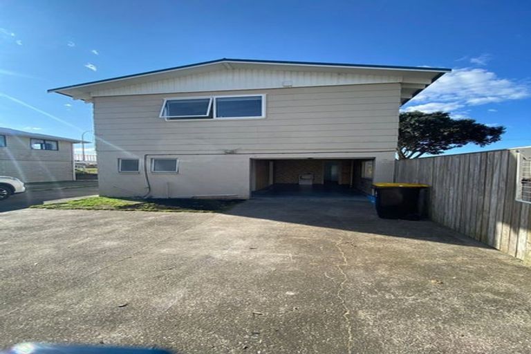 Photo of property in 828a Papamoa Beach Road, Papamoa Beach, Papamoa, 3118