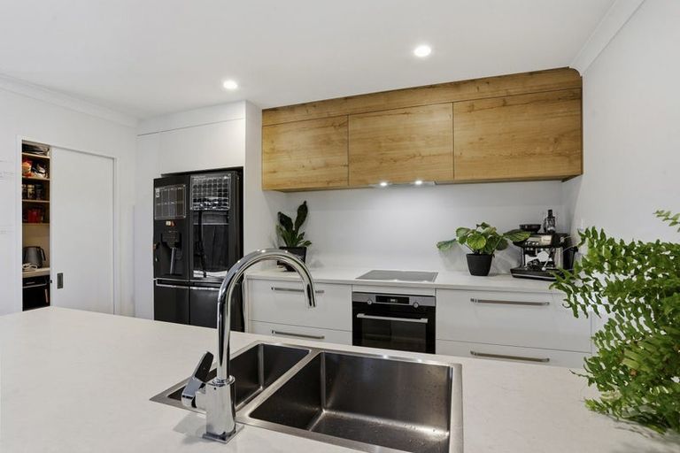 Photo of property in 10 Hapua Lane, Pegasus, 7612