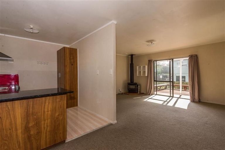 Photo of property in 4/57 Nikau Street, New Lynn, Auckland, 0600