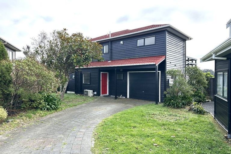 Photo of property in 5a Becker Way, Karori, Wellington, 6012