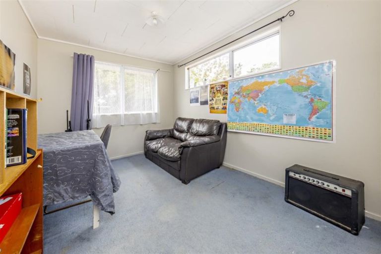 Photo of property in 8 Dosina Place, Flat Bush, Auckland, 2023