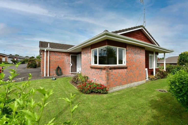 Photo of property in 26 The Grove, Red Beach, 0932