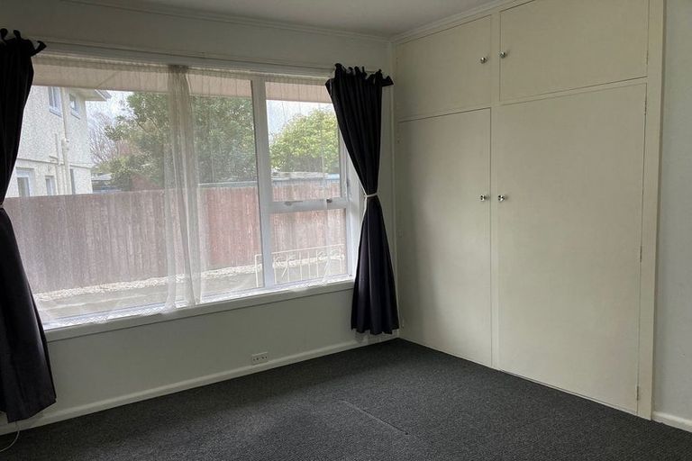 Photo of property in 2/82 Grahams Road, Burnside, Christchurch, 8041