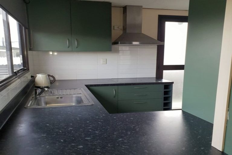 Photo of property in 12b Sandspit Road, Waiuku, 2123