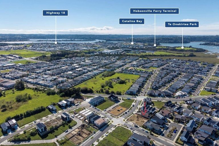Photo of property in 12 Harbourside Parade, Hobsonville, Auckland, 0616