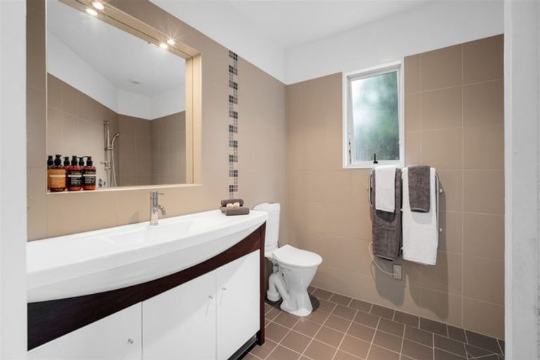 Photo of property in 51 Croziers Road, St Albans, Christchurch, 8052