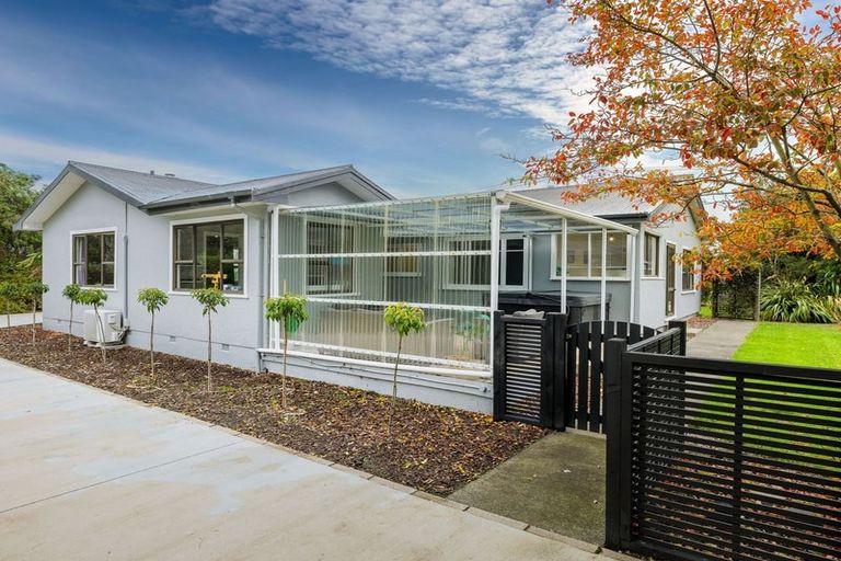 Photo of property in 87 Timaru Road, Waimate, 7924