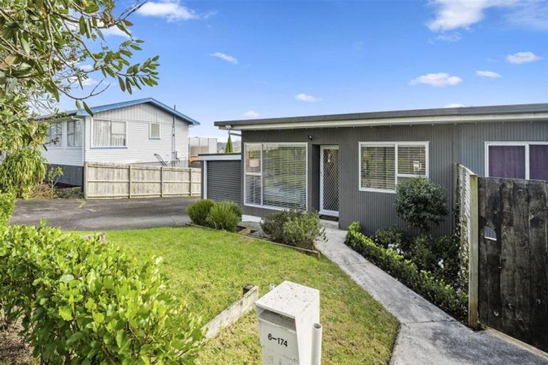 Photo of property in 6/174 Birkdale Road, Birkdale, Auckland, 0626