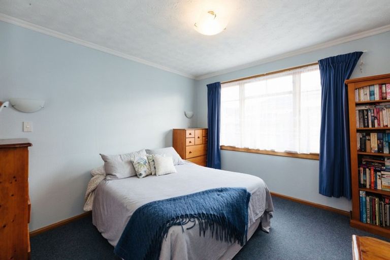 Photo of property in 17 Sandringham Street, Oamaru North, Oamaru, 9400