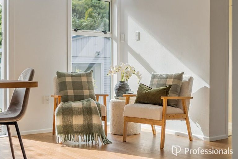 Photo of property in 19 Holly Grove, Maungaraki, Lower Hutt, 5010