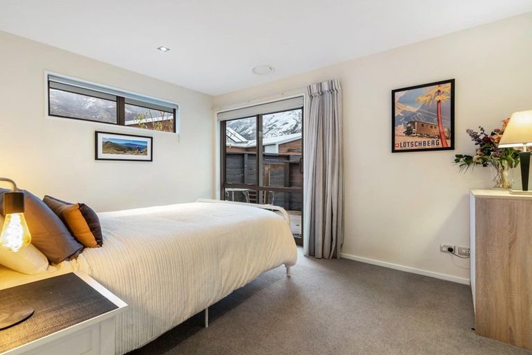Photo of property in 6 Evening Star Road, Arthurs Point, Queenstown, 9371