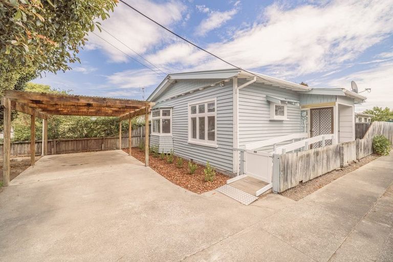 Photo of property in 92 Radley Street, Woolston, Christchurch, 8023