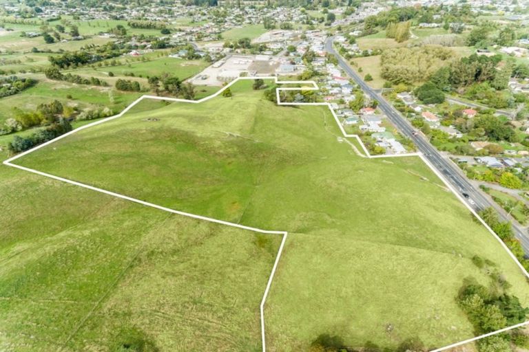 Photo of property in 39 Great North Road, Waipawa, 4210