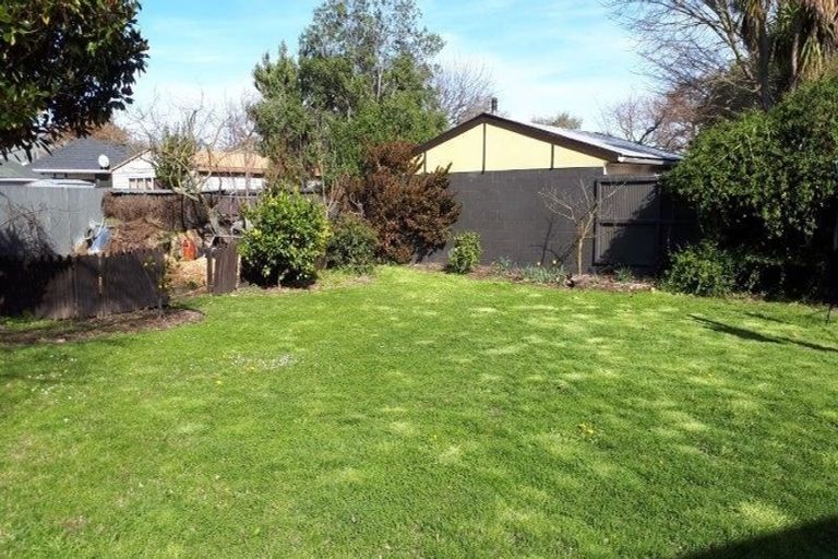 Photo of property in 8 Lomond Place, Woolston, Christchurch, 8062