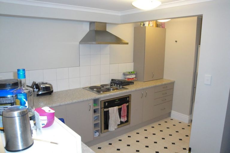 Photo of property in 4/112 Austin Street, Mount Victoria, Wellington, 6011