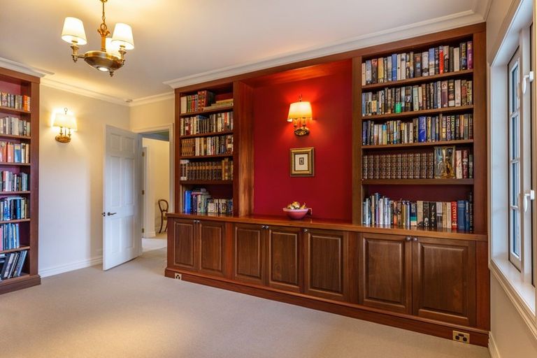 Photo of property in 423 Gillespie Place, Acacia Bay, Taupo, 3385