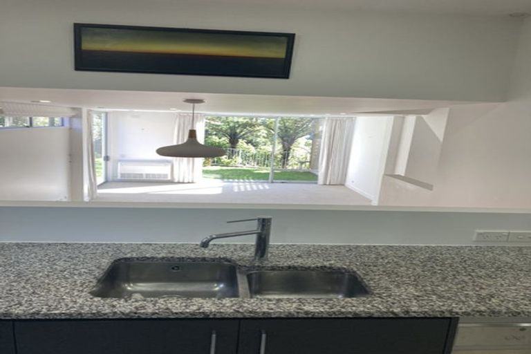 Photo of property in 2b Leslie Street, Wadestown, Wellington, 6012