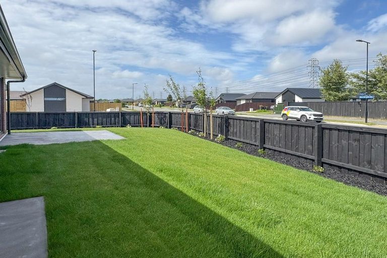 Photo of property in 1 Hunia Place, Yaldhurst, Christchurch, 8042