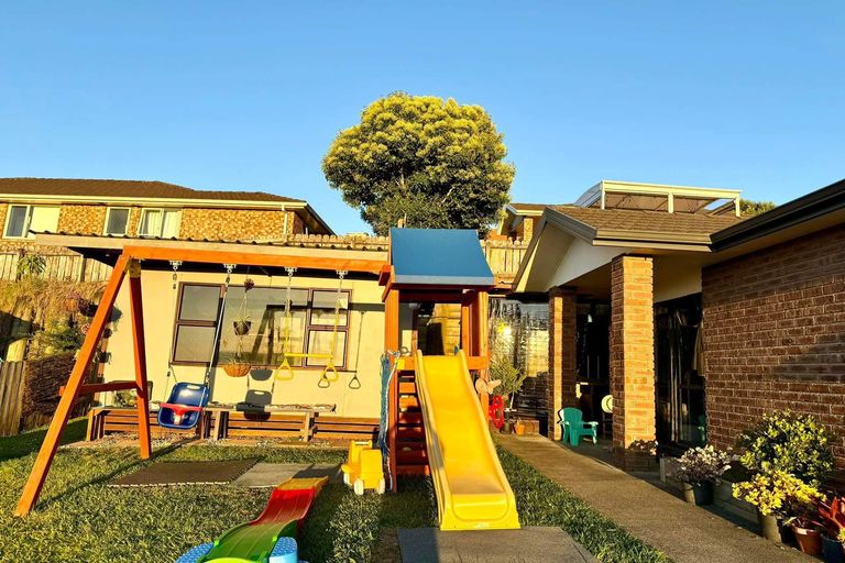 Photo of property in 17a Keri Vista Rise, Papakura, 2110