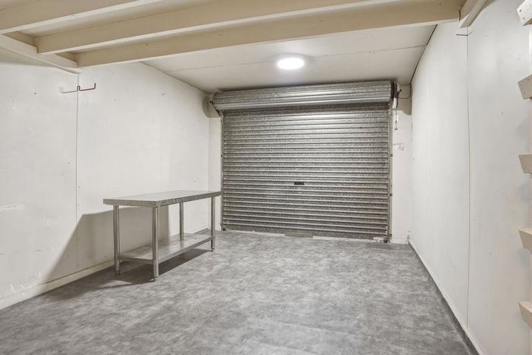 Photo of property in 31 Johnson Street, Milton, 9220