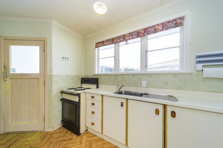 Photo of property in 9 Benmore Avenue, Cloverlea, Palmerston North, 4412