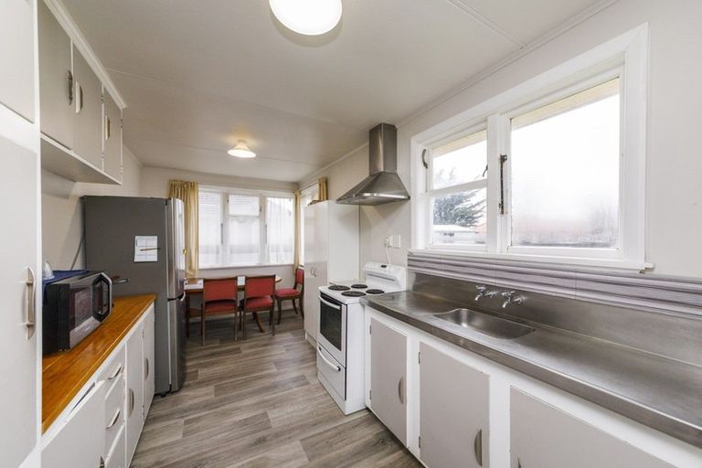 Photo of property in 32 Sherwill Street, Feilding, 4702