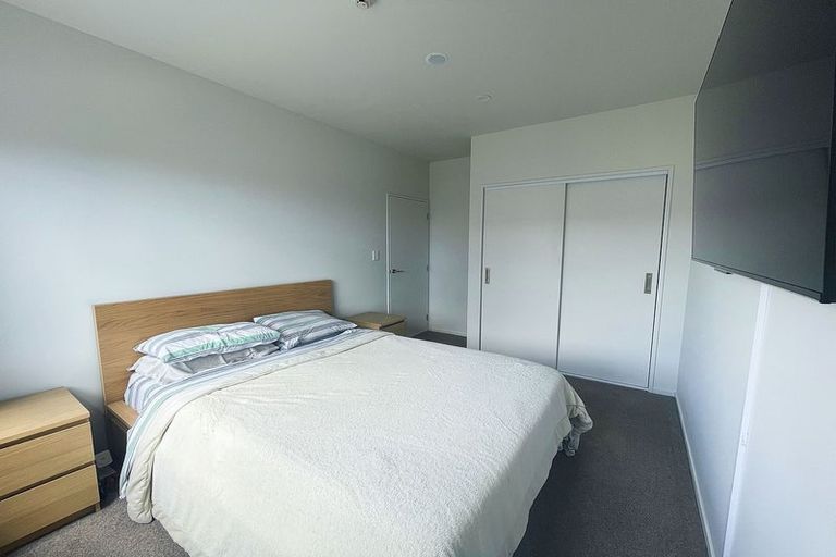 Photo of property in 25 Potter Avenue, Northcote, Auckland, 0627