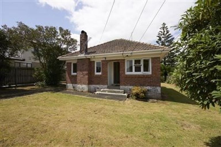 Photo of property in 29 Ballance Avenue, Papatoetoe, Auckland, 2104